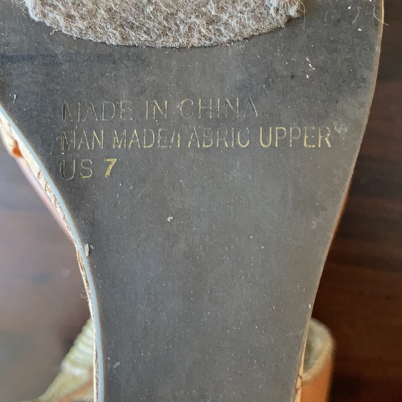 Cathy Jean - Brown Gold Strap Wedge - Picture 5 of 6